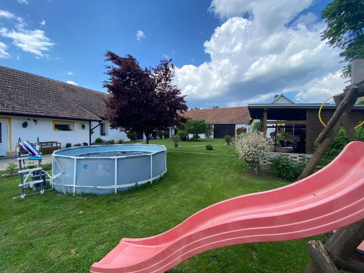 Apartman Beniskovec, Suchdol Nad Luznici Extérieur photo