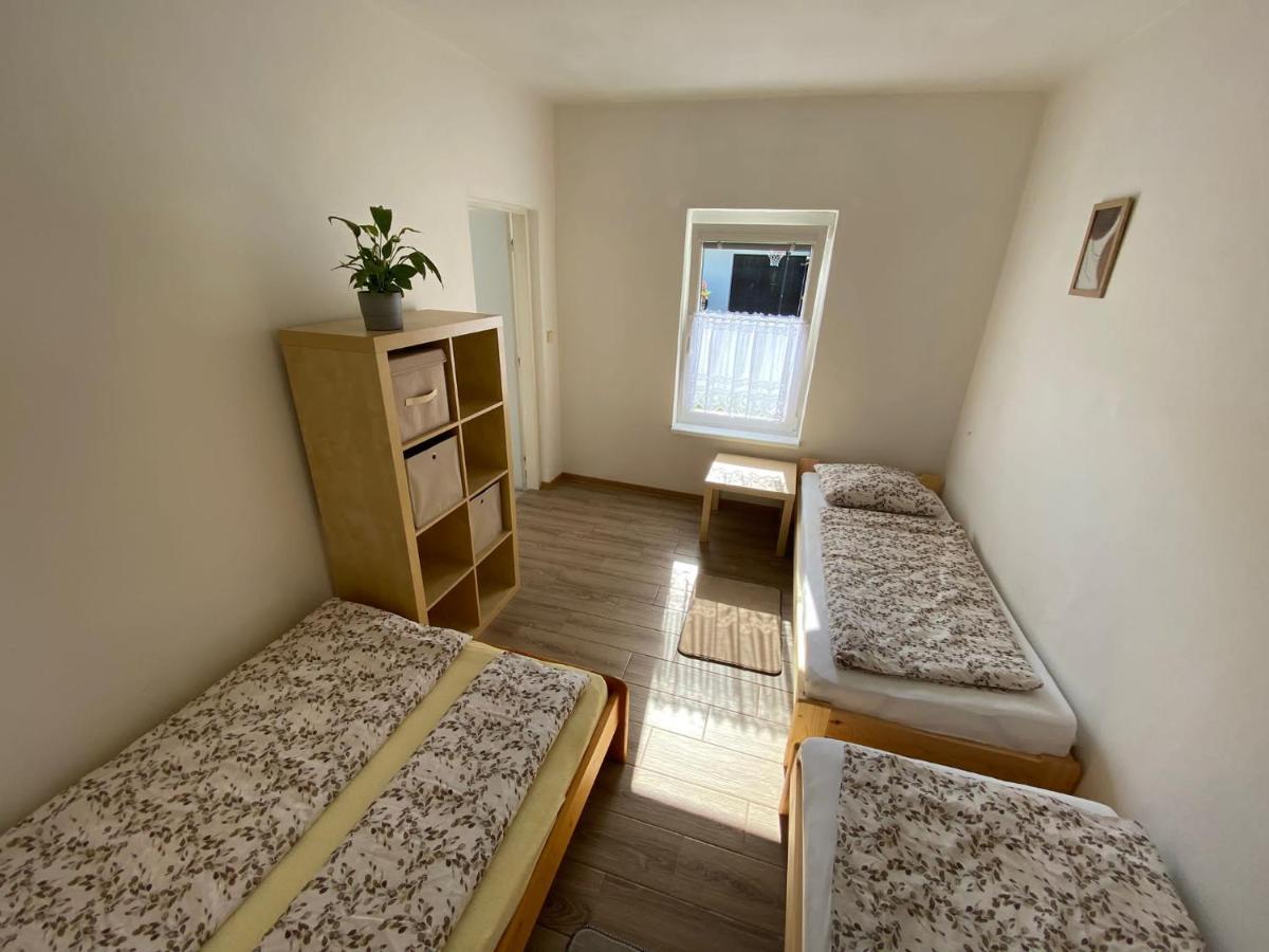 Apartman Beniskovec, Suchdol Nad Luznici Extérieur photo
